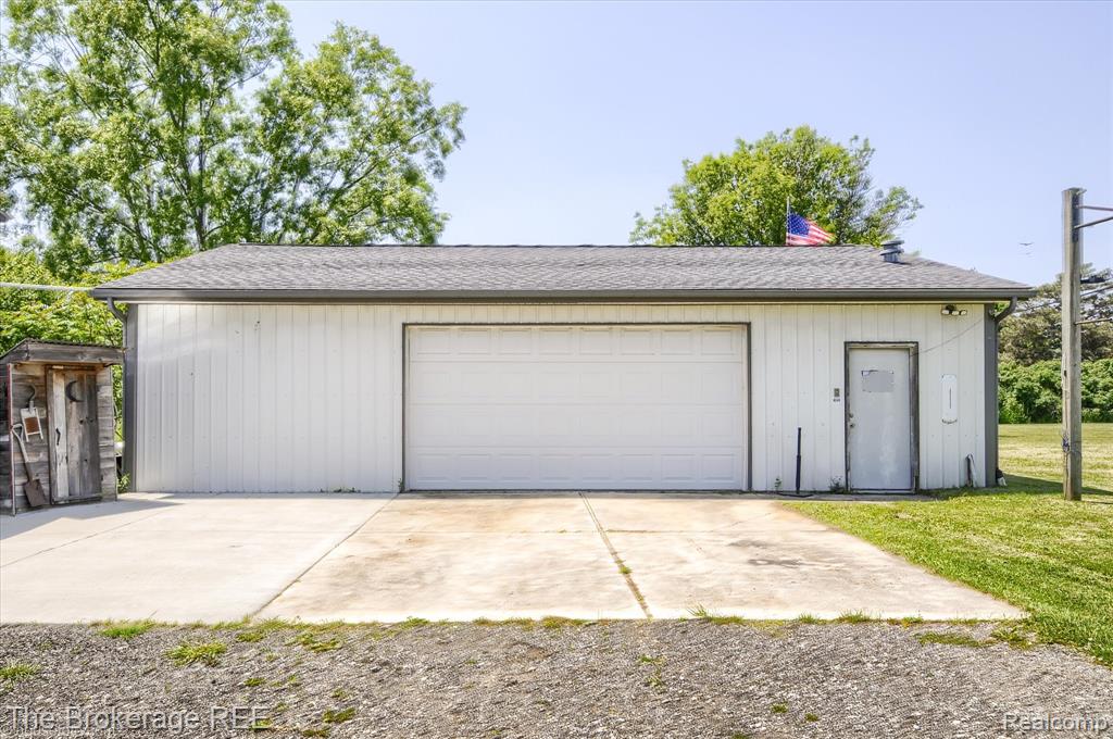 8114 WILSON Road, Otisville, MI 48463 — Photo 33