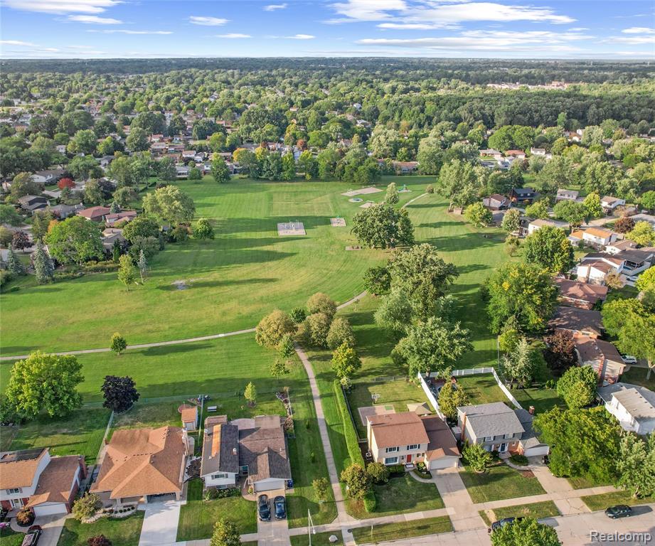 43960 Parkside Street, Canton, MI 48187 — Photo 4