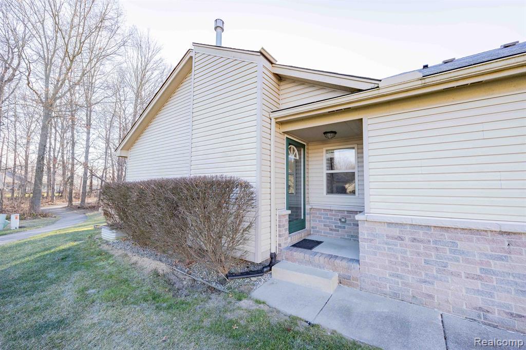 37575 N DIANNE Lane, New Boston, MI 48164 — Photo 3