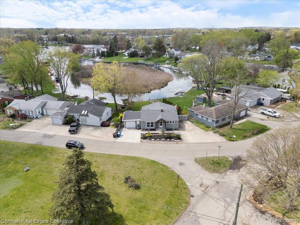 4583 FOREST Avenue, Waterford, MI 48328 — Photo 54