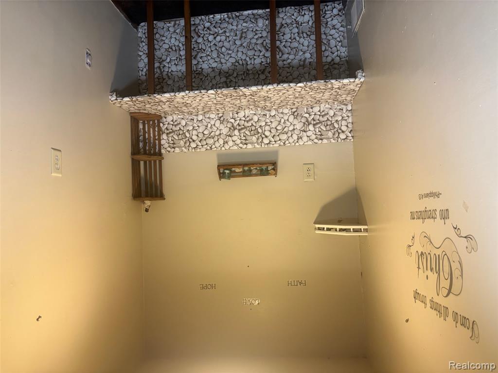 929 Division Street, Port Huron, MI 48060 — Photo 11