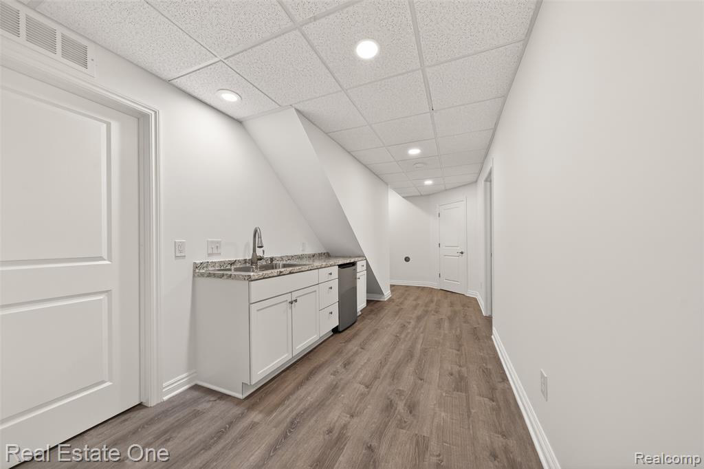 4702 Mankato Avenue, Royal Oak, MI 48073 — Photo 40