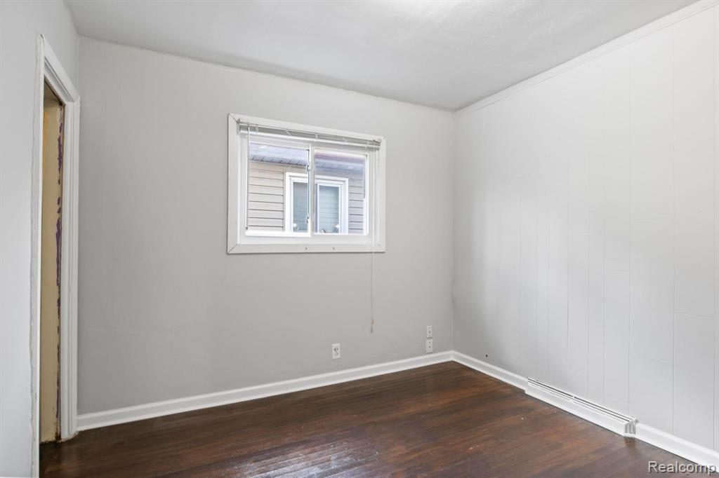 7027 HUDSON Avenue, Warren, MI 48091 — Photo 17