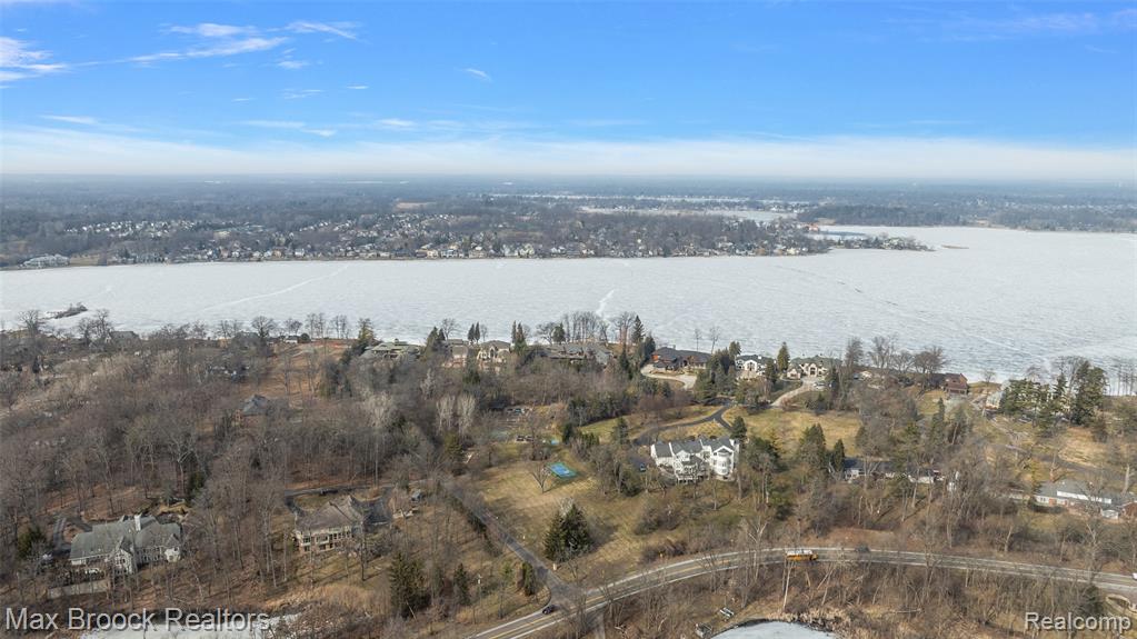 4740 Dow Ridge Road, Orchard Lake Village, MI, 48324