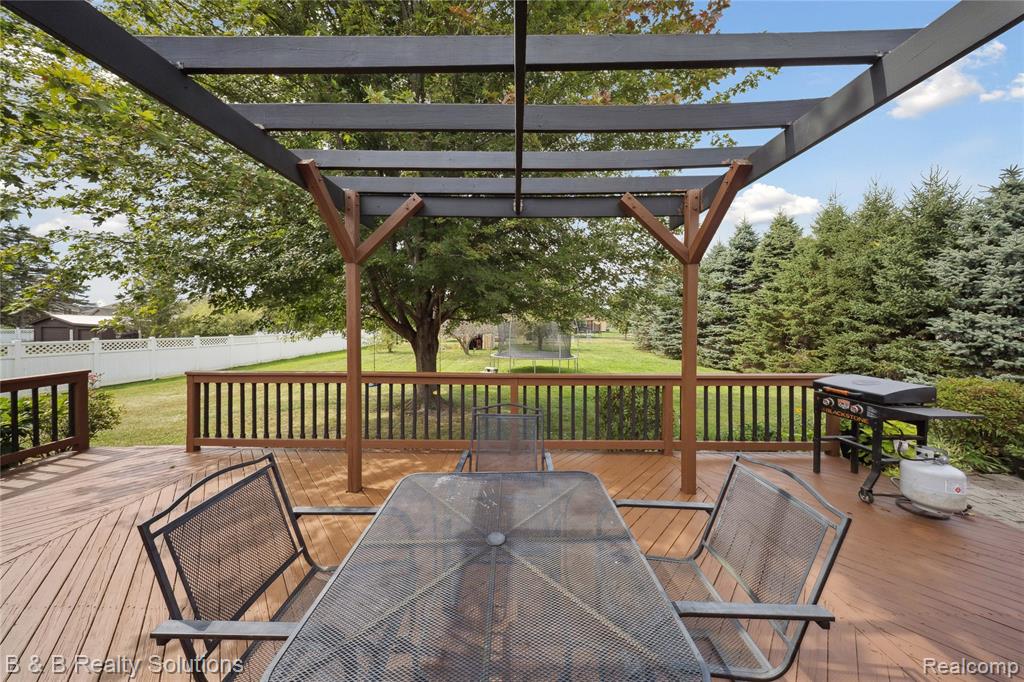 54675 Romeo Plank Road, Macomb, MI 48042 — Photo 40