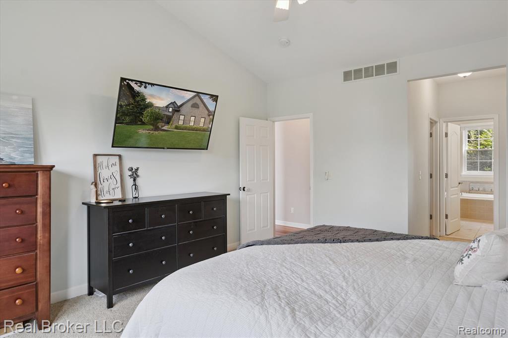8567 Hummingbird, Commerce Twp, MI 48382 — Photo 23
