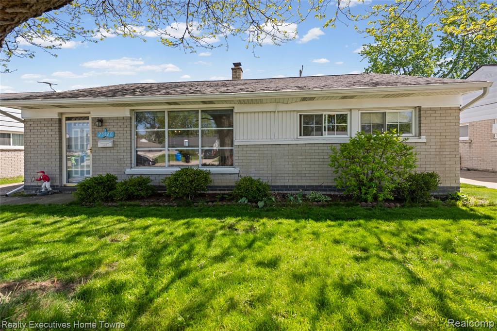 25520 Miracle Drive, Madison Heights, MI 48071 — front exterior