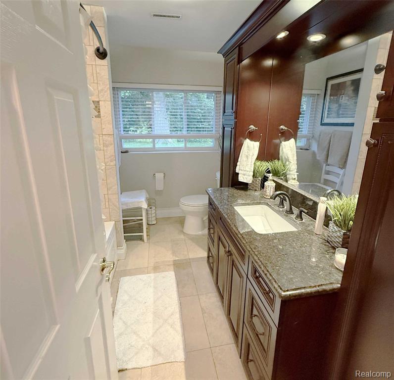 1475 Avondale Street, Sylvan Lake, MI 48320 — Photo 11