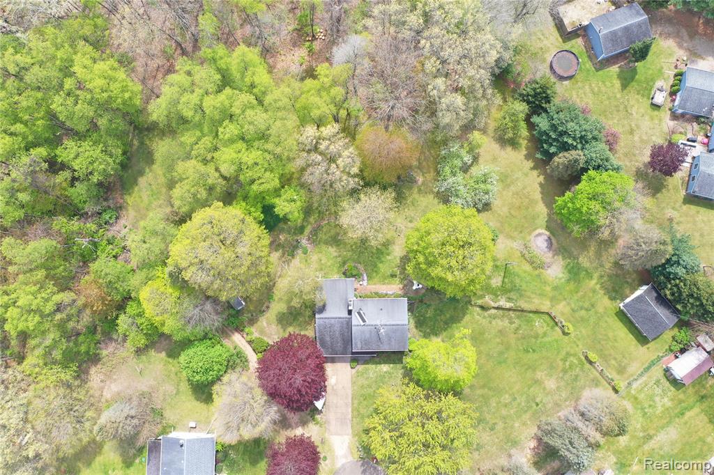 2676 Porcupine Trail, Lapeer, MI 48446 — Photo 71