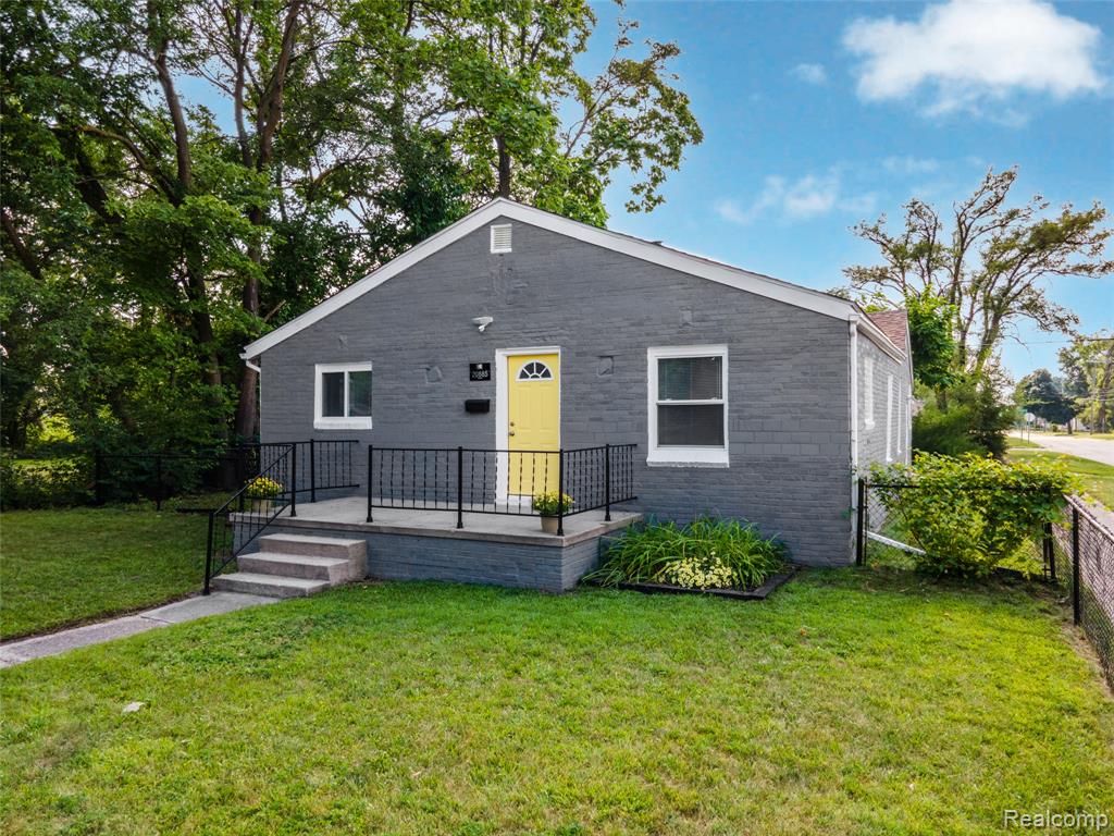 20885 Westview Avenue, Ferndale, MI 48220 — Photo 2