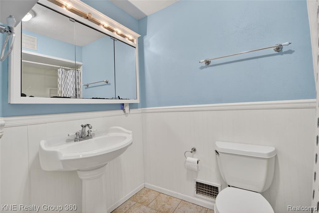 5357 Military Avenue, Brighton, MI 48116 — Photo 24