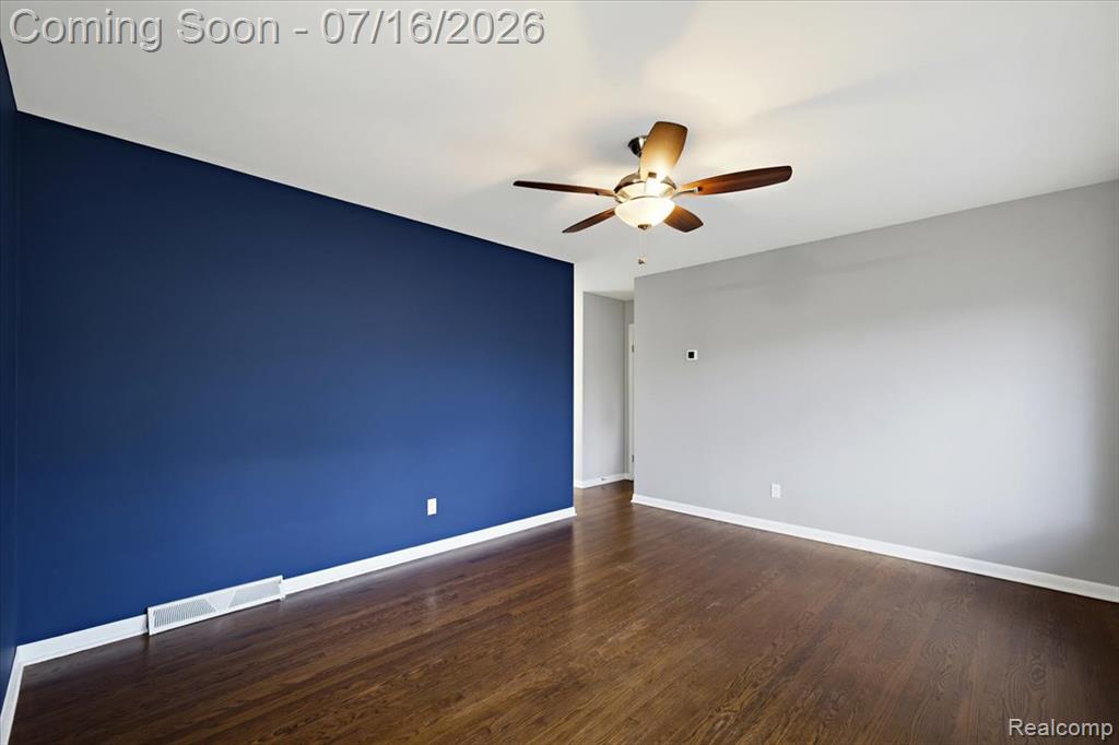 986 Gill Street, Oxford, MI 48371 — Photo 7
