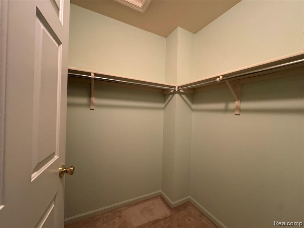 40342 Riverbend Drive, Sterling Heights, MI 48310 — Photo 18