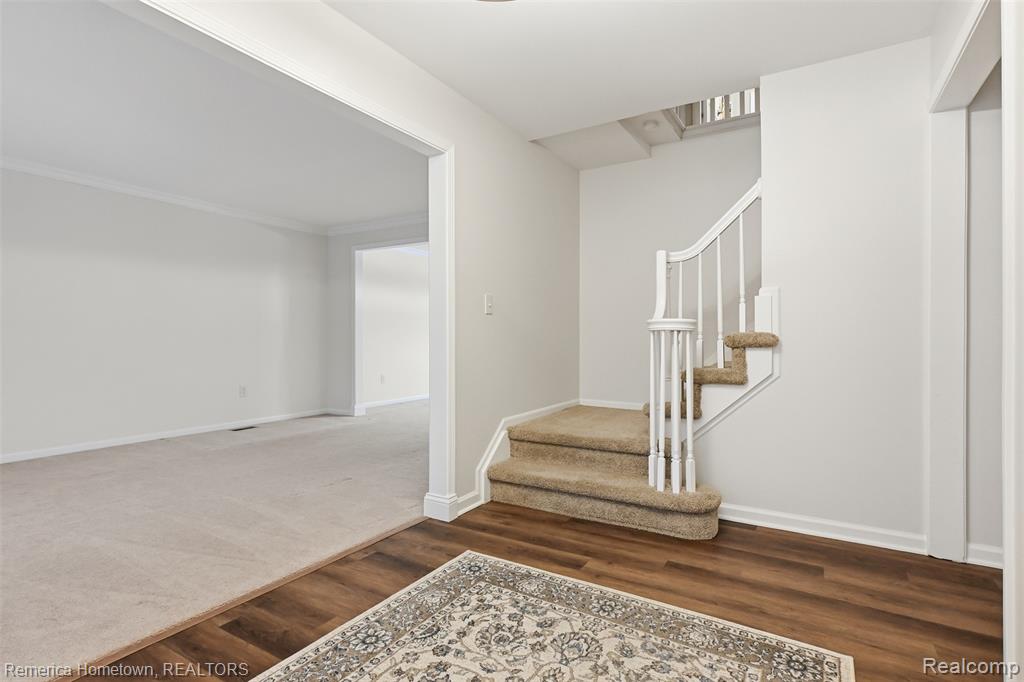 9801 Tennyson Drive, Plymouth, MI 48170 — Photo 3