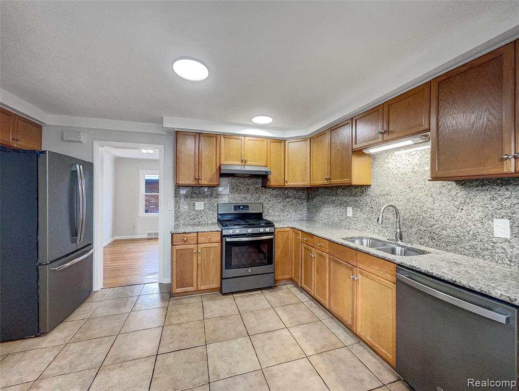 8212 Virgil Street, Dearborn Heights, MI 48127 — Photo 2