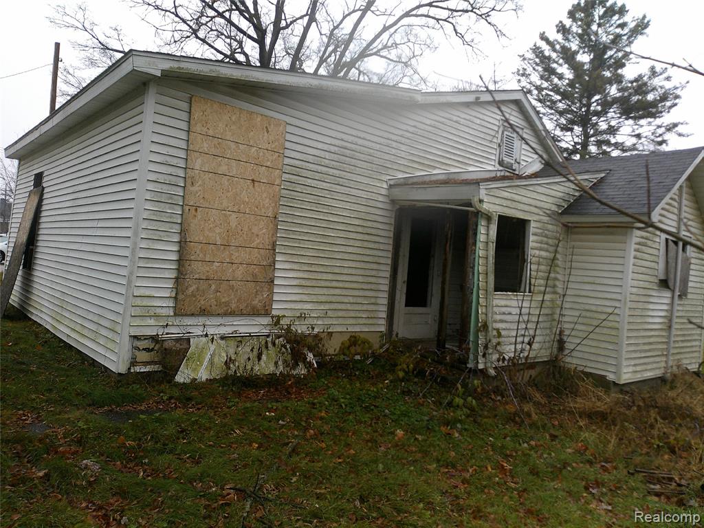 301 Chesaning Street, St. Charles, MI 48655 — Photo 4