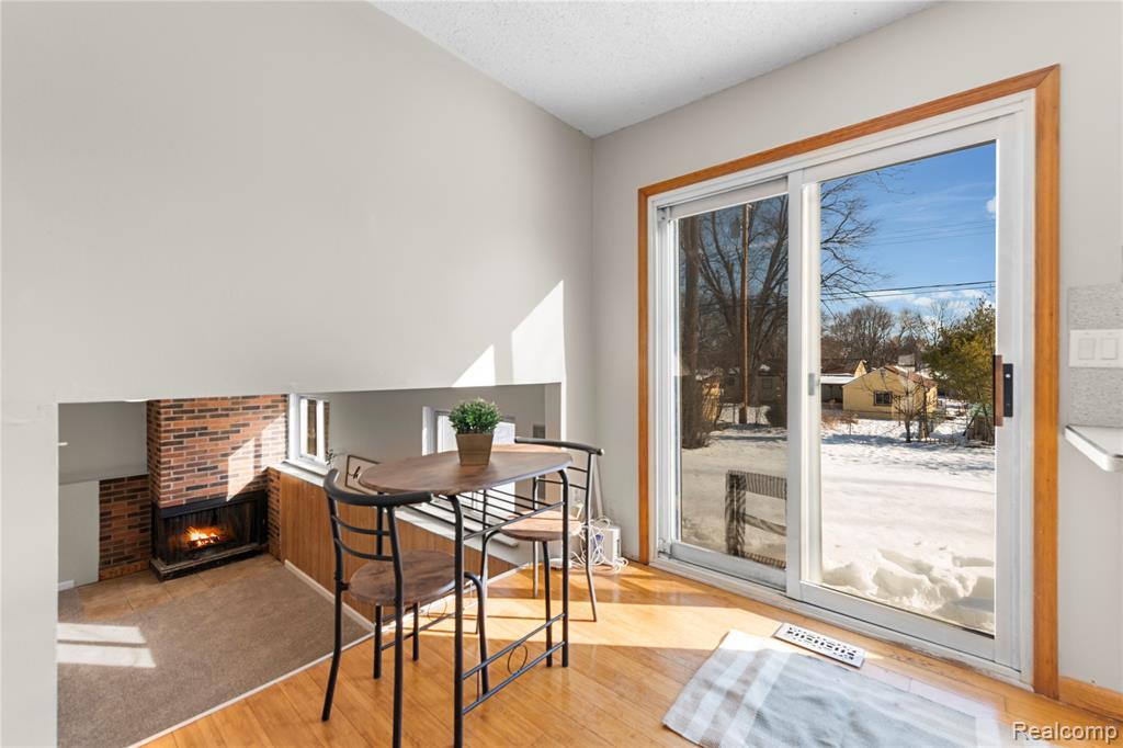 715 Woodingham Avenue, Waterford, MI 48328 — Photo 12