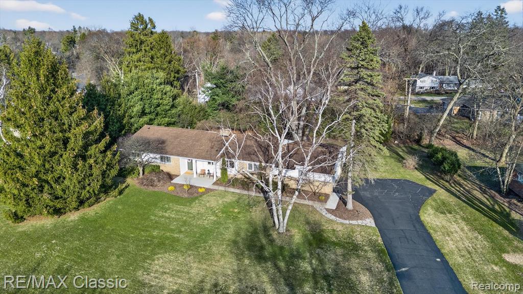 4731 Pickering Road, Bloomfield Hills, MI 48301 — Photo 58