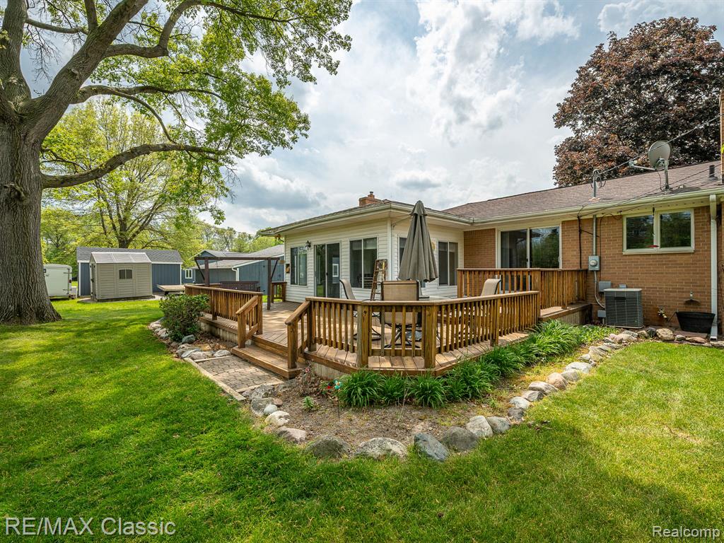 11789 Julia Drive, Whitmore Lake, MI 48189 — Photo 3