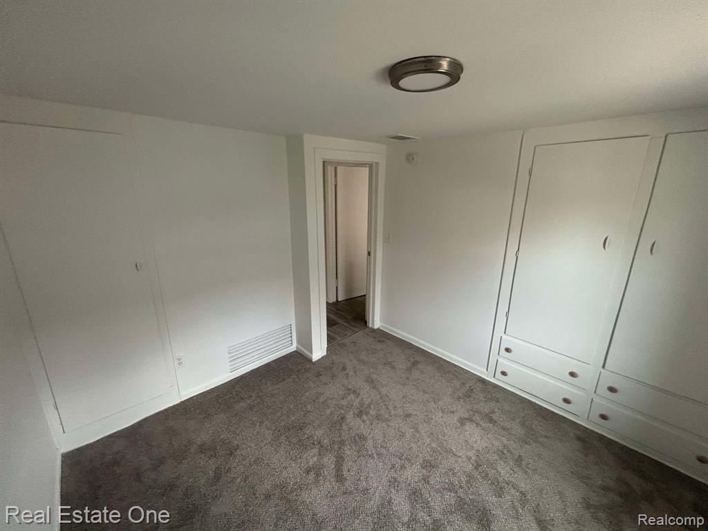 6044 PEARL Street, Burton, MI 48509 — Photo 14
