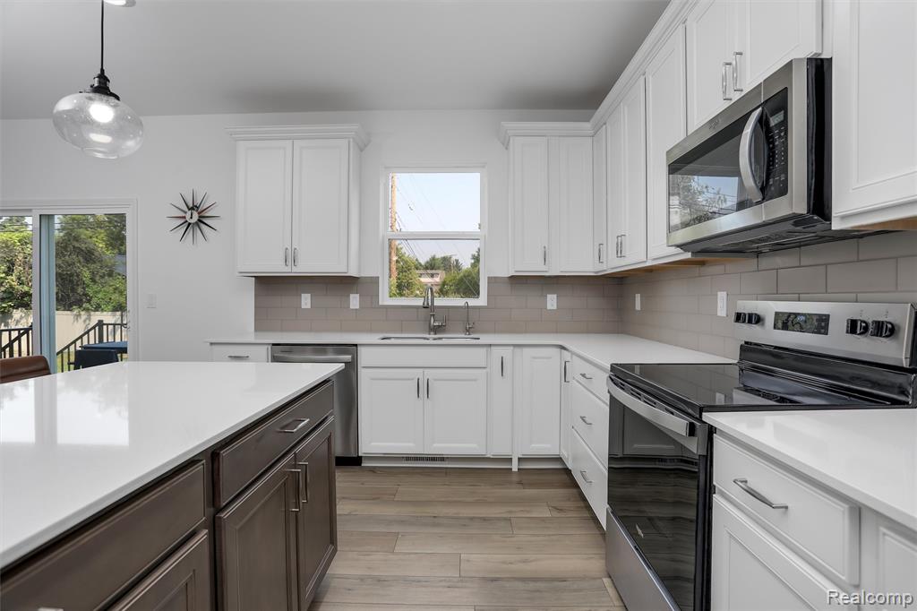 6003 Winsford Lane, Clarkston, MI — Photo 22