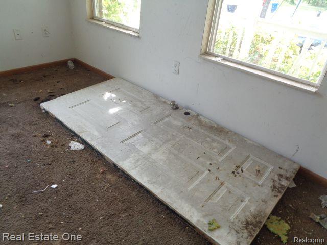 4208 HOLCOMB Street, Detroit, MI 48214 — Photo 10