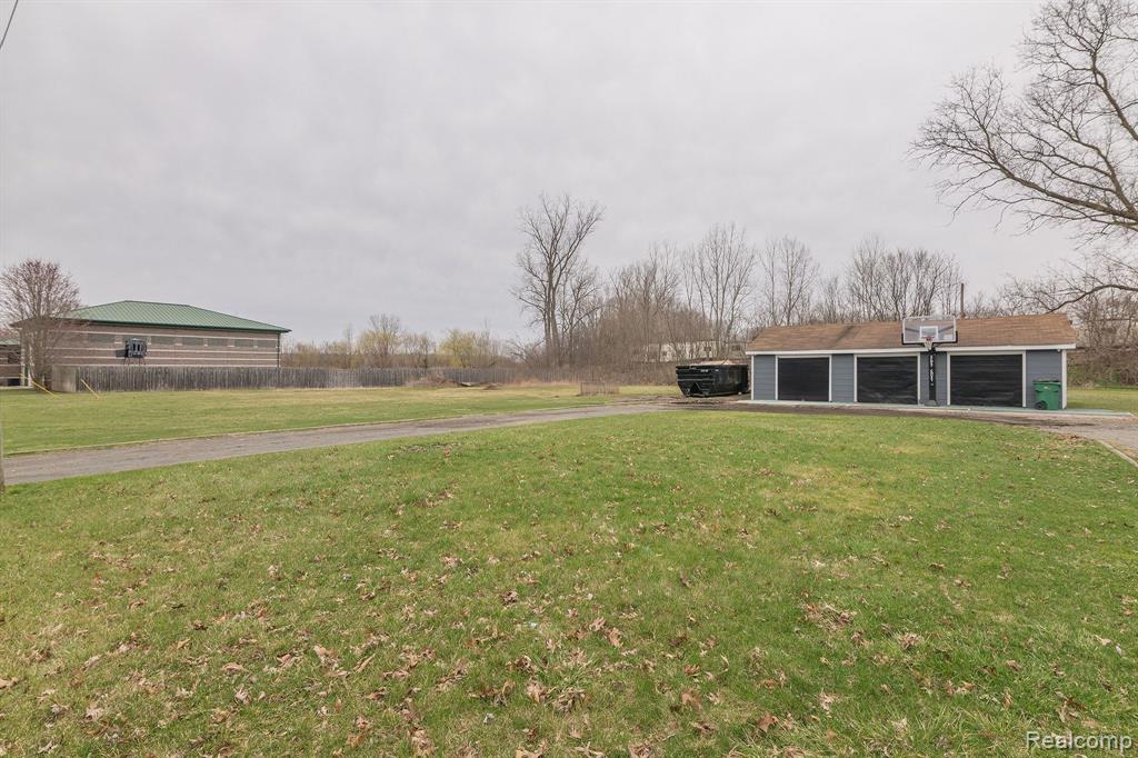4941 S HILL Road, Milford, MI 48381 — Photo 4