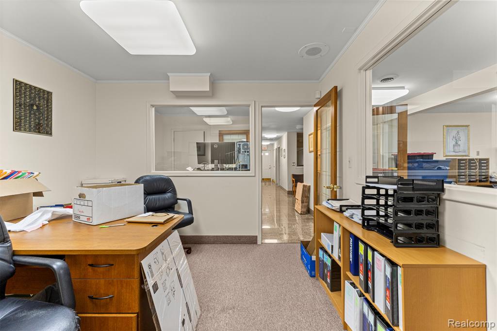 30401 UTICA Road, Roseville, MI 48066 — Photo 21