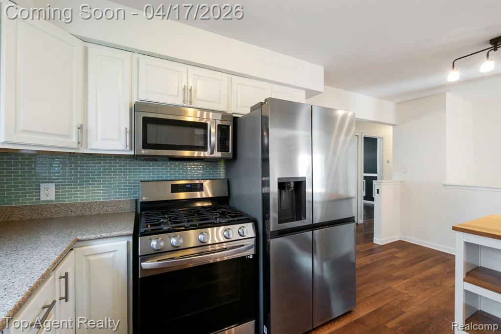 1973 Alexander Drive, Troy, MI 48083 — Photo 22
