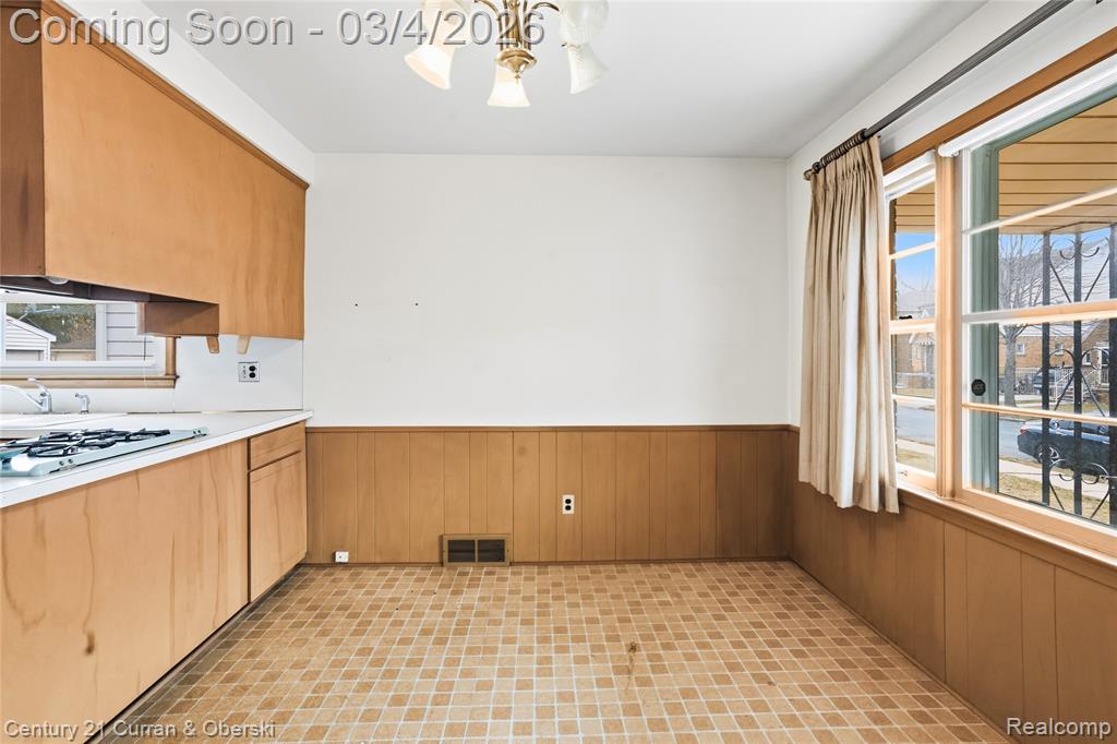 4956 Middlesex Street, Dearborn, MI 48126 — Photo 9