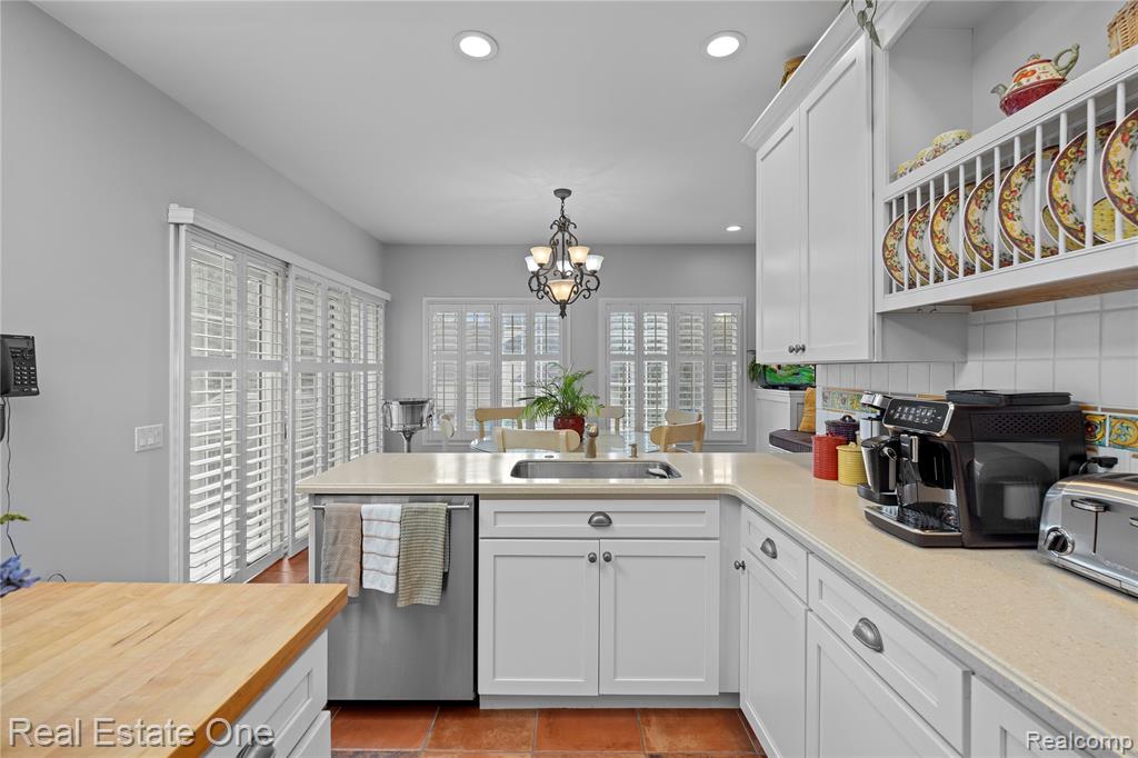 1937 Carsons Cove, Commerce Twp, MI 48390 — Photo 24