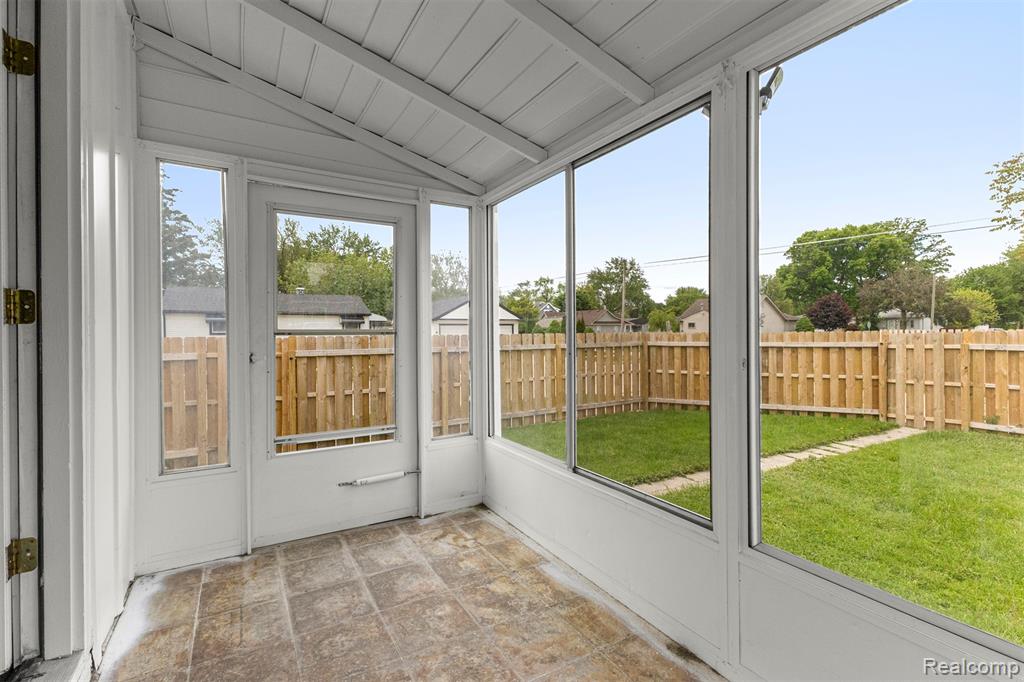 4516 Edgewood Street, Dearborn Heights, MI 48125 — Photo 25