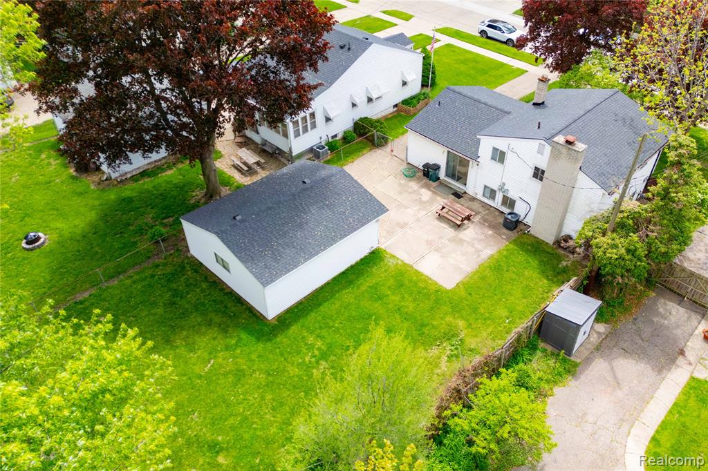 569 Hendrickson Boulevard, Clawson, MI — Photo 31