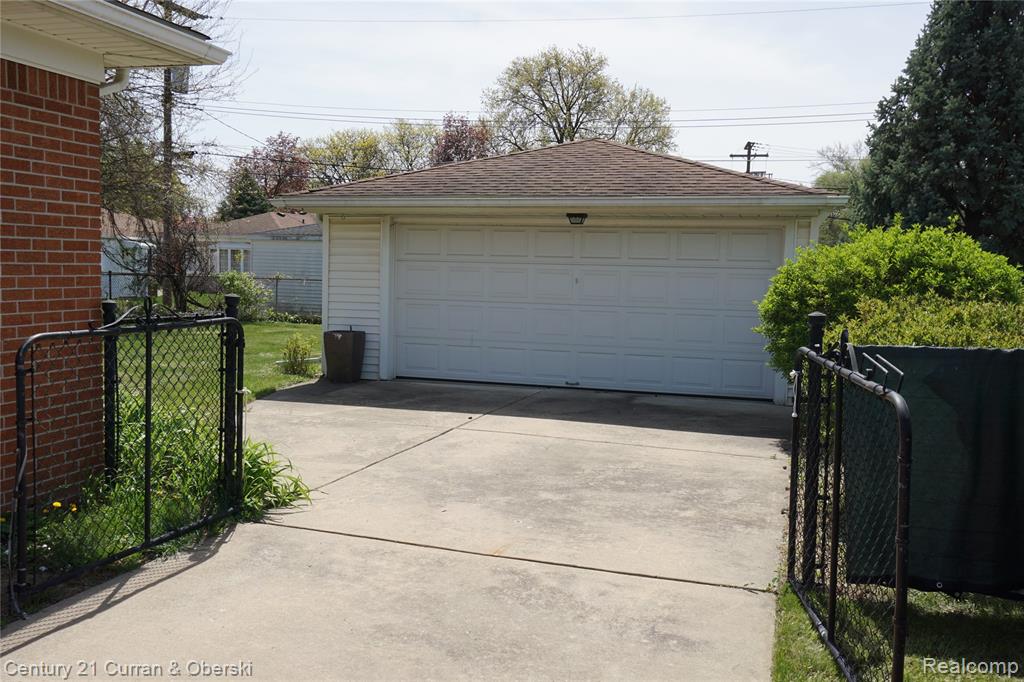 25659 Baldwin Street, Dearborn Heights, MI 48127 — Photo 8