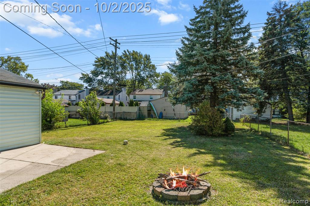 8610 Central, Center Line, MI 48015 — Photo 28