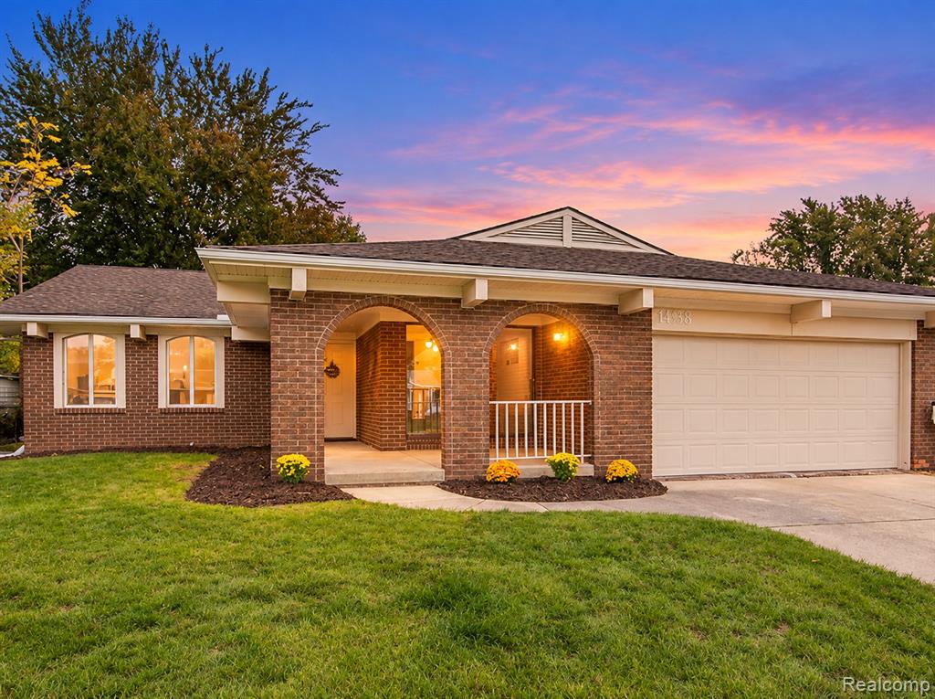 4136 Ironside Drive, Waterford, MI 48329