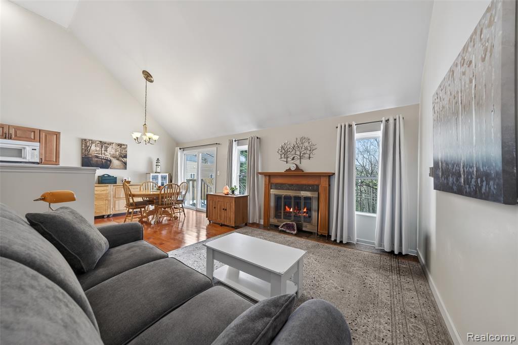 2311 Richwood Road, Auburn Hills, MI 48326 — Photo 4