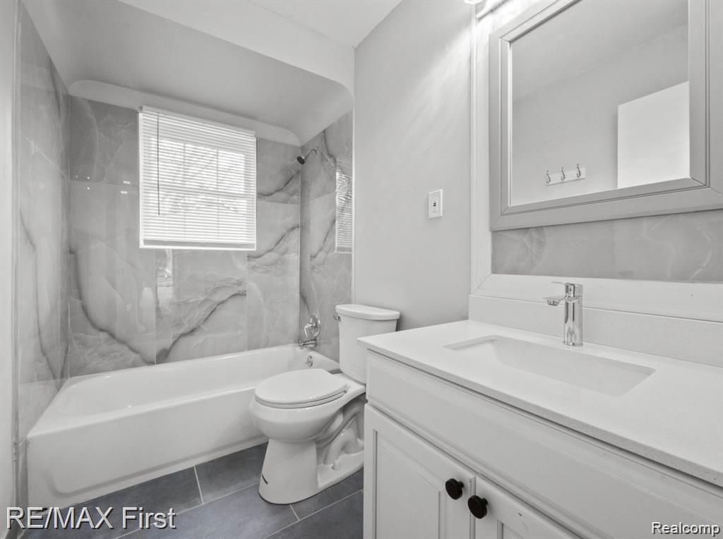 87 E PLEASANT Street, River Rouge, MI 48218 — Photo 4