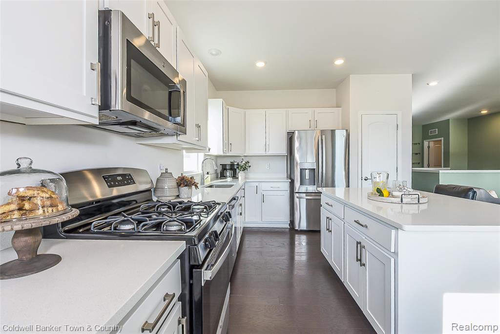 8126 Carston Lane, Brighton, MI 48116 — Photo 12