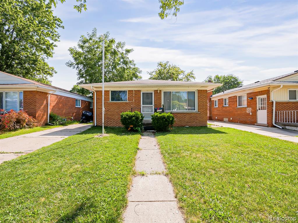 6558 Berwyn Street, Dearborn Heights, MI 48127 — Photo 20