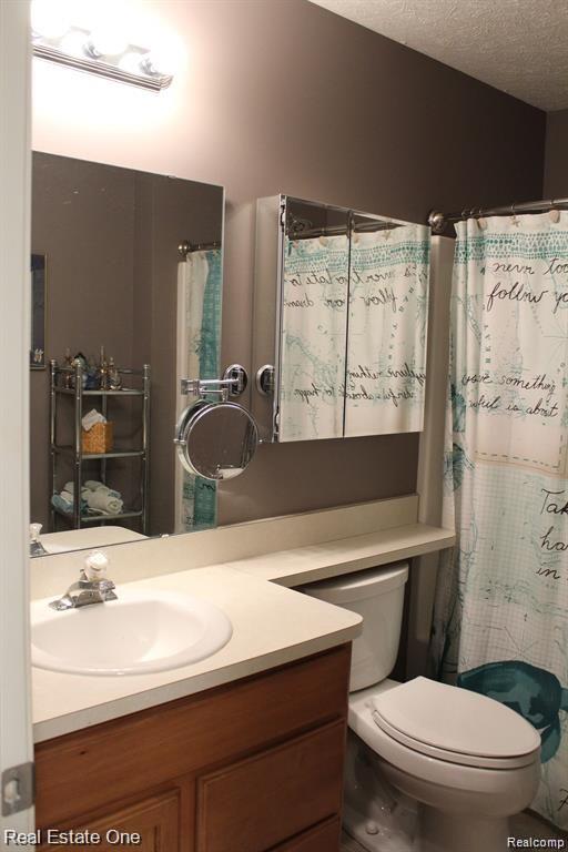 895 SPIREA, Howell, MI 48843 — Photo 28