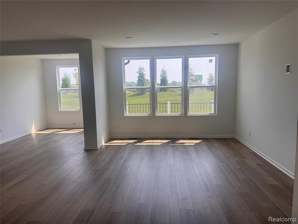 5561 E Spaniel Drive, Ann Arbor, MI 48108 — Photo 9