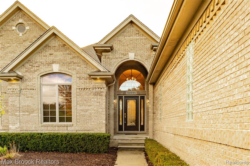 52221 Chickadee, Shelby Twp, MI 48315 — Photo 11