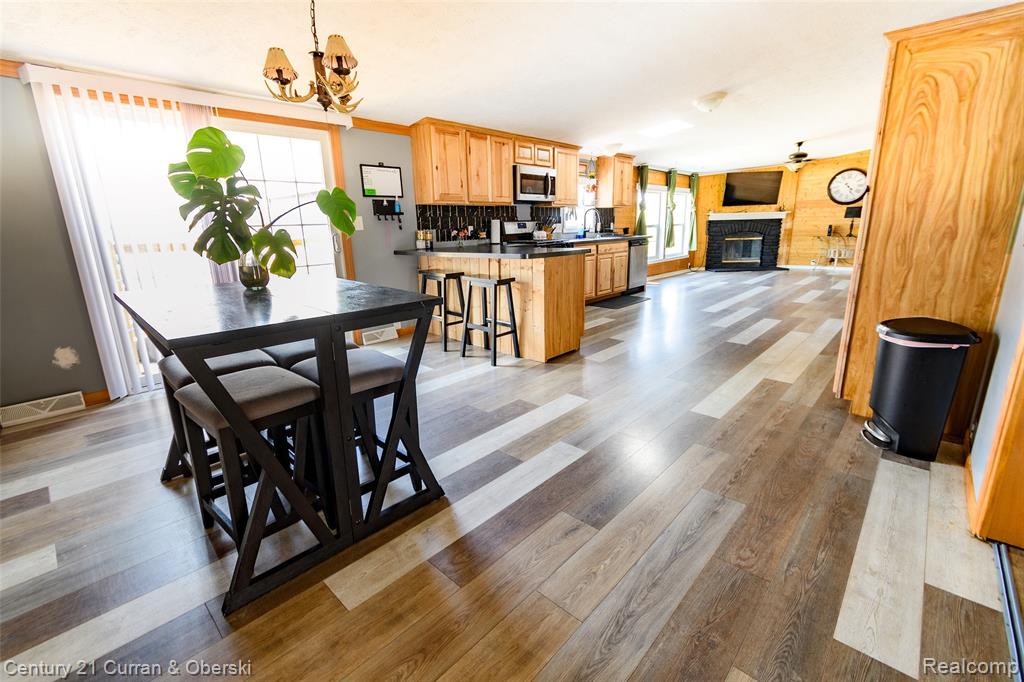 13045 Strong Boulevard, South Rockwood, MI — Photo 11