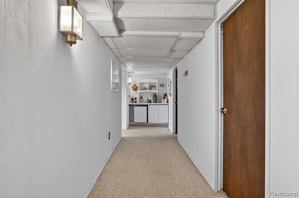 3961 Lakewood Drive, Waterford, MI 48329 — Photo 23
