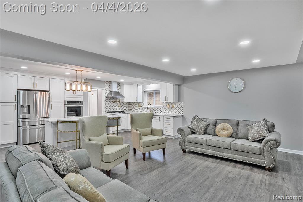 7117 N Evangeline Street, Dearborn Heights, MI 48127 — Photo 10
