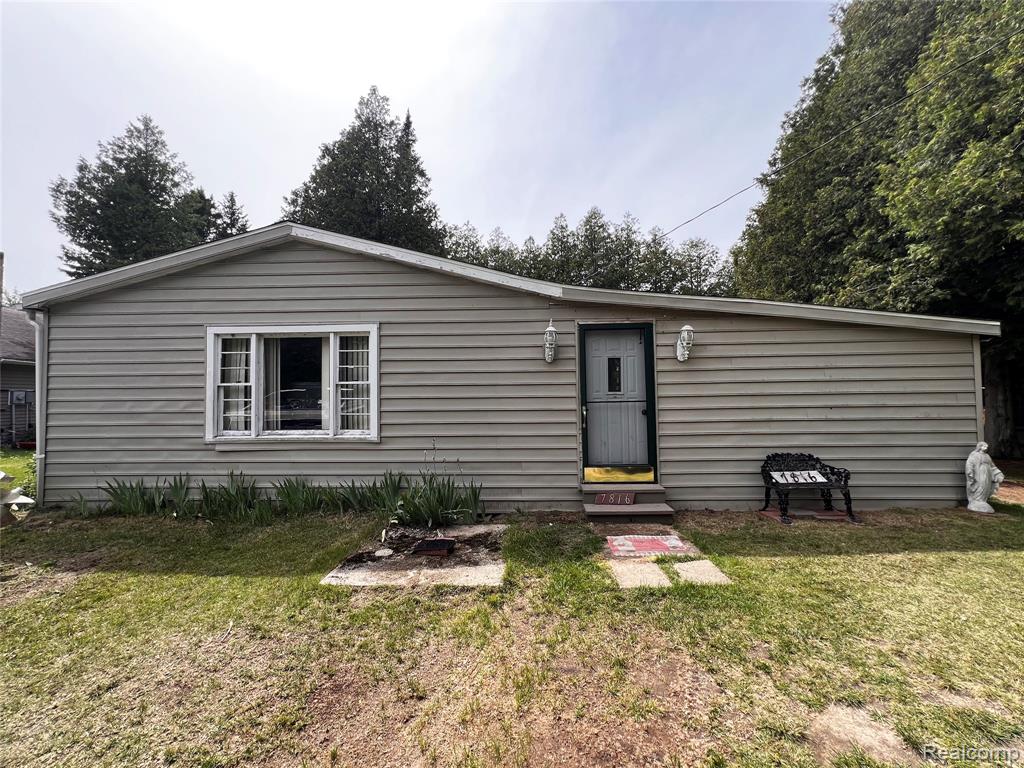 7816 3rd Street, MI — front exterior