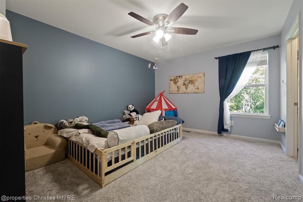 27087 Victoria Road, Novi, MI — Photo 14