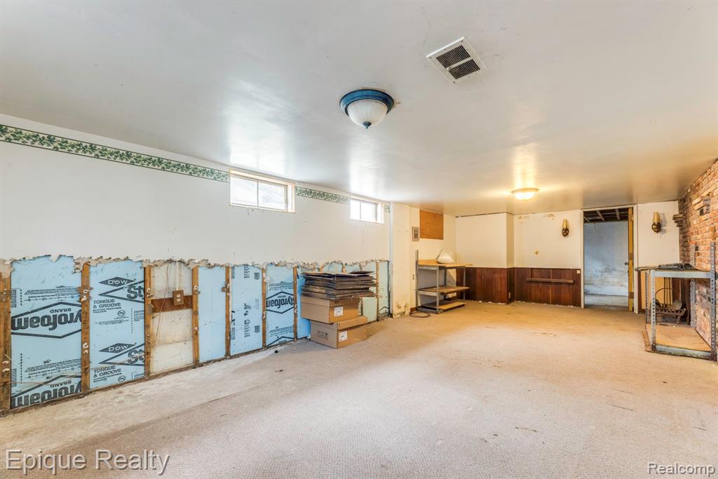 4404 N River Road, Fort Gratiot, MI 48059 — Photo 18