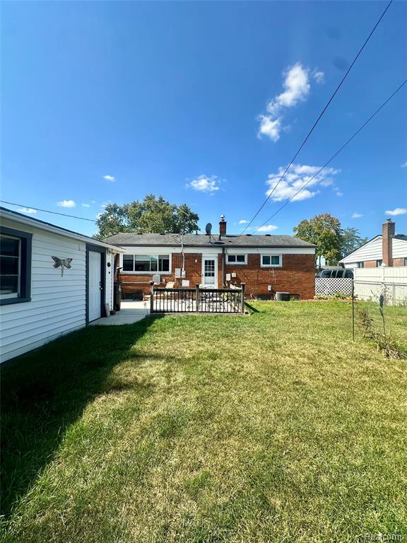 6912 Moccasin Street, Westland, MI — Photo 7